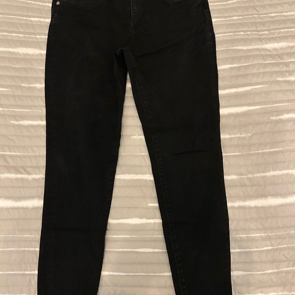 Kut from the Kloth Denim - Kut From The Kloth Carlos Skinny Jeans Black Size 8 Ankle